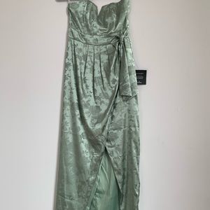 Lulus XS mint satin maxi dress. Beautiful dress, never worn with tags.